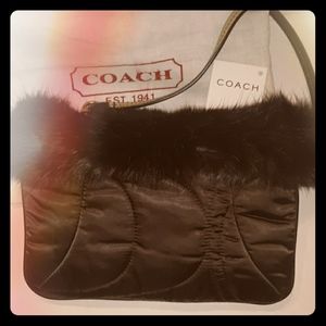 NWT Vintage Coach Soho Ski Rabbit Fur Trim Wristle